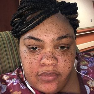 Meet your Posher, Charlanda